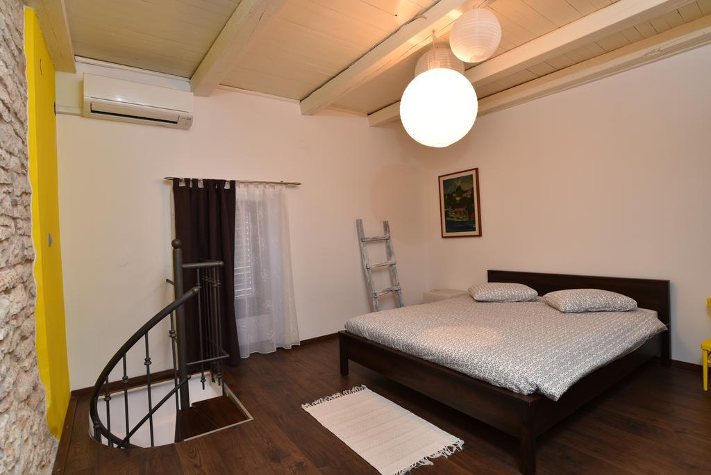 Holiday Home Brhanici Svetvinčenat エクステリア 写真