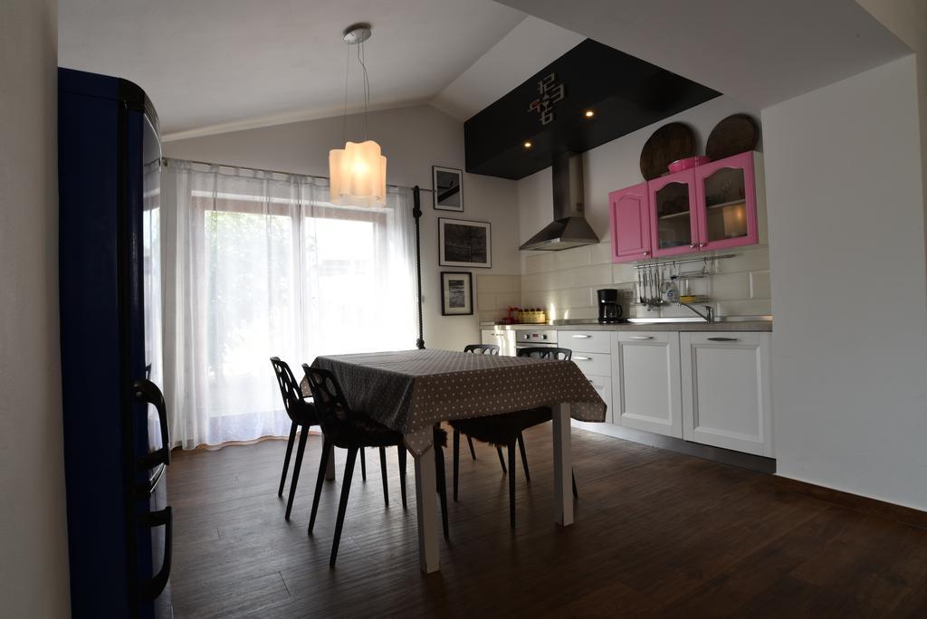 Holiday Home Brhanici Svetvinčenat エクステリア 写真